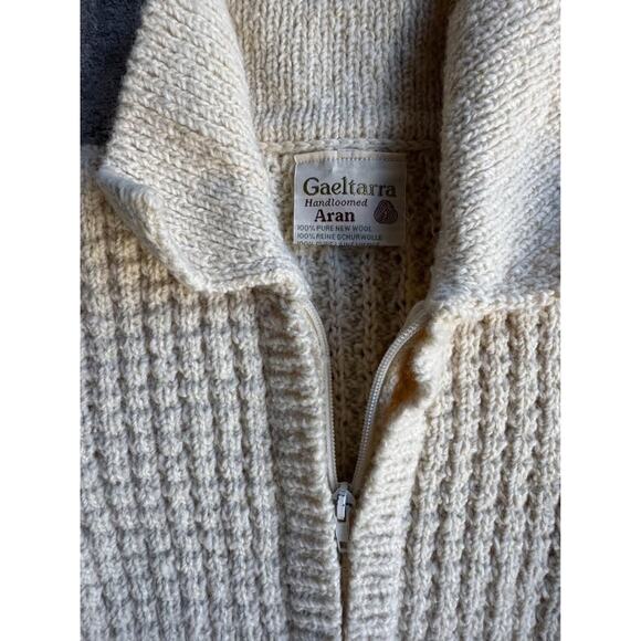 Vintage Handloomed Pure New Wool Cream Belted Cardigan Sweater By Gaeltarra - Picture 2 of 6